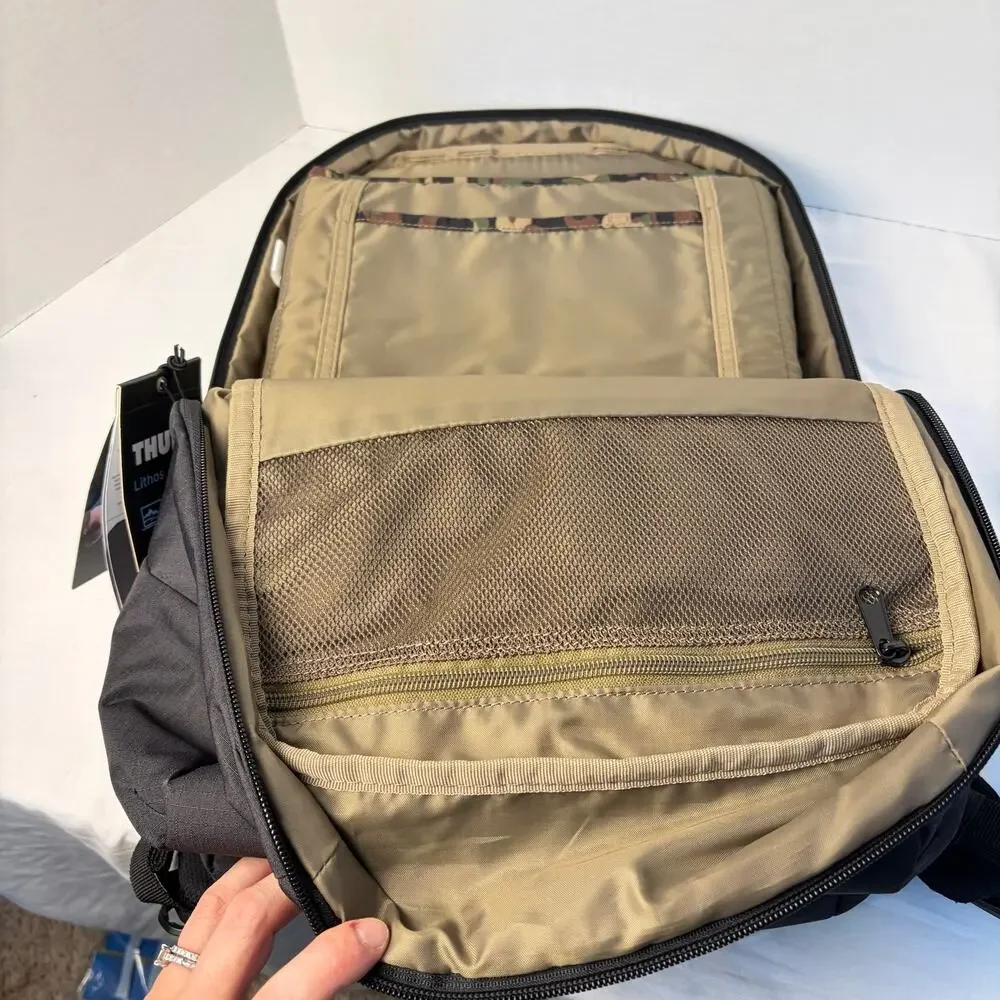 NWT Thule Lithos 20L black backpack, laptop/tablet pockets. office, career